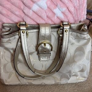 Elegant Cream and Gold Women's Handbag